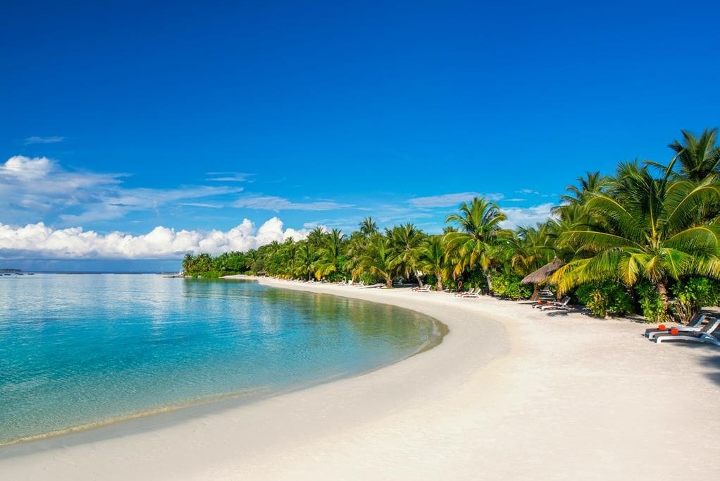 Оазис спокойствия: фото расслабляющих пляжей Мальдив